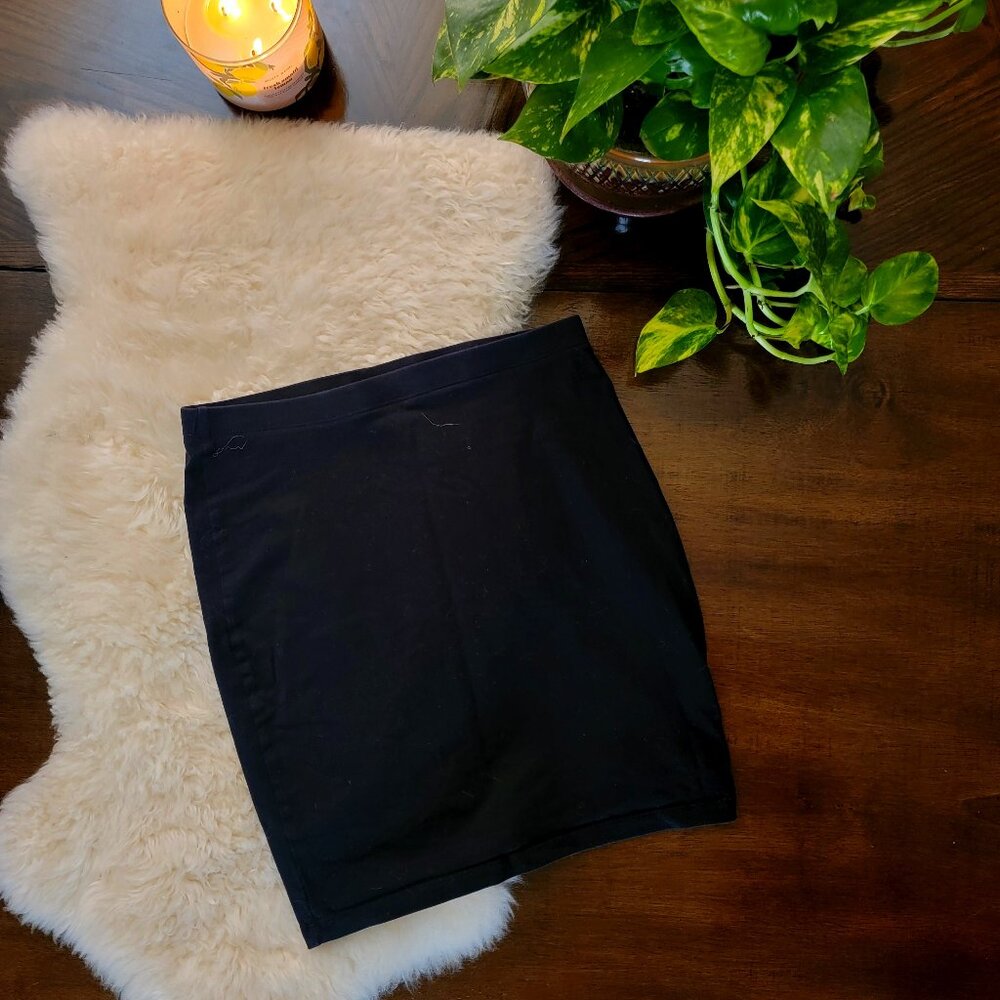 Basic Black Bodycon Miniskirt